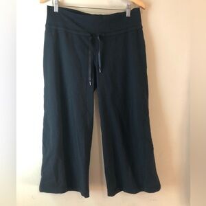 ✨ Lululemon | Black Cropped Pants
